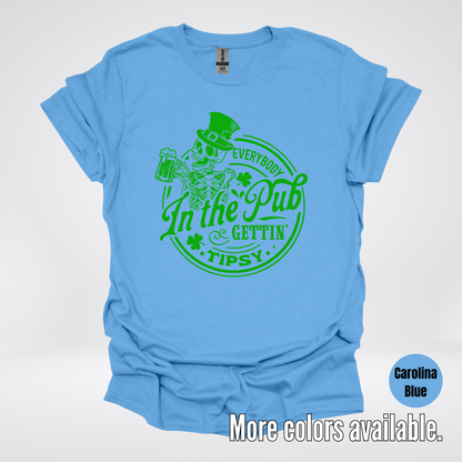 Everybody In The Pub Gettin Tipsy – Green Skeleton And A Beer – Saint Patrick’s Day T-Shirt