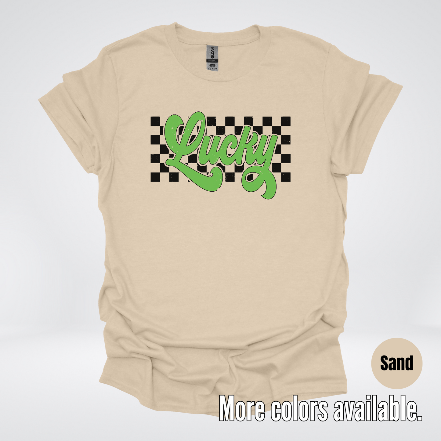 Lucky Cursive Checkered Retro – Saint Patrick’s Day T-Shirt