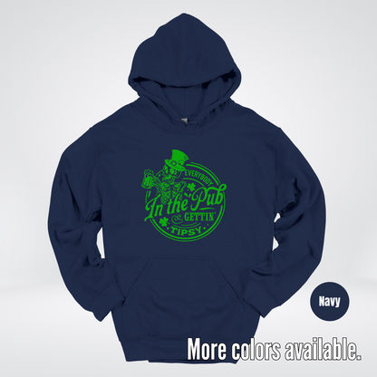 Everybody In The Pub Gettin Tipsy – Green Skeleton And A Beer – Saint Patrick’s Day Hoodie