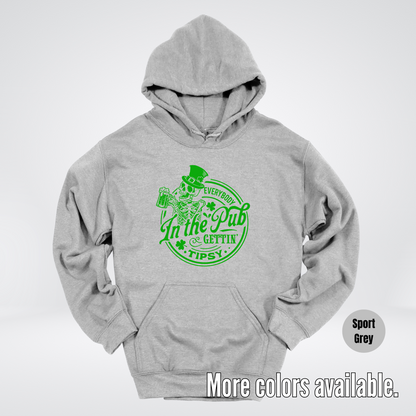 Everybody In The Pub Gettin Tipsy – Green Skeleton And A Beer – Saint Patrick’s Day Hoodie
