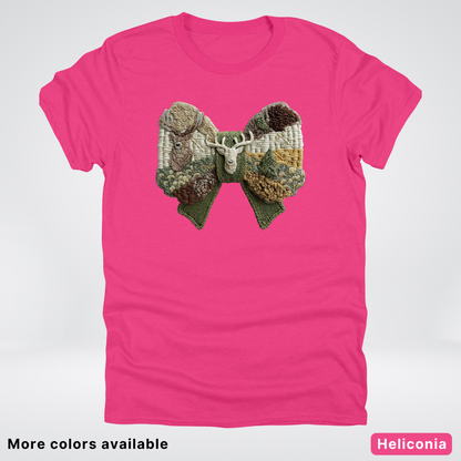 Rocking Horse Holiday Bow – Hook Yard Faux Look - T-Shirt