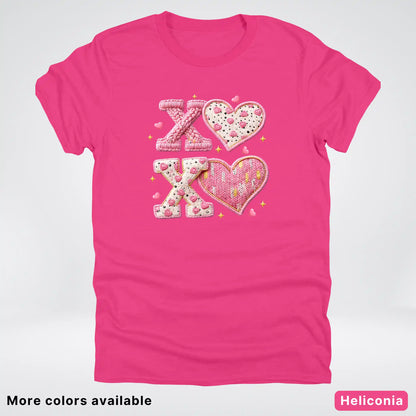 XOXO Hook Yard Faux - T-Shirt