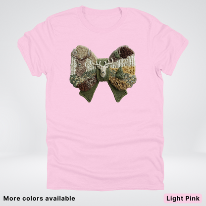 Rocking Horse Holiday Bow – Hook Yard Faux Look - T-Shirt