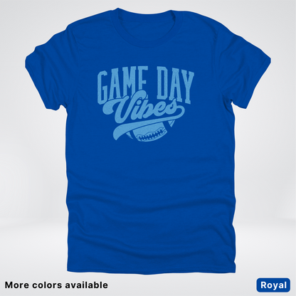 Game Day Vibes – Light Blue Design - Football - T-Shirt