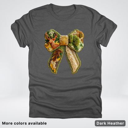Forest Berry Bow Hook Yard Faux Look - T-Shirt