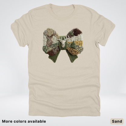 Rocking Horse Holiday Bow – Hook Yard Faux Look - T-Shirt