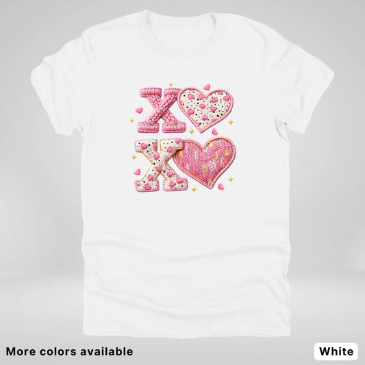 XOXO Hook Yard Faux - T-Shirt